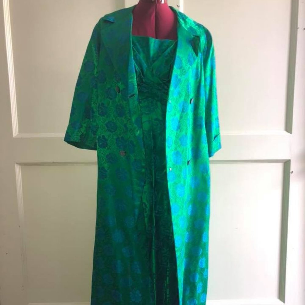 Vintage, fully lined double-breasted overcoat